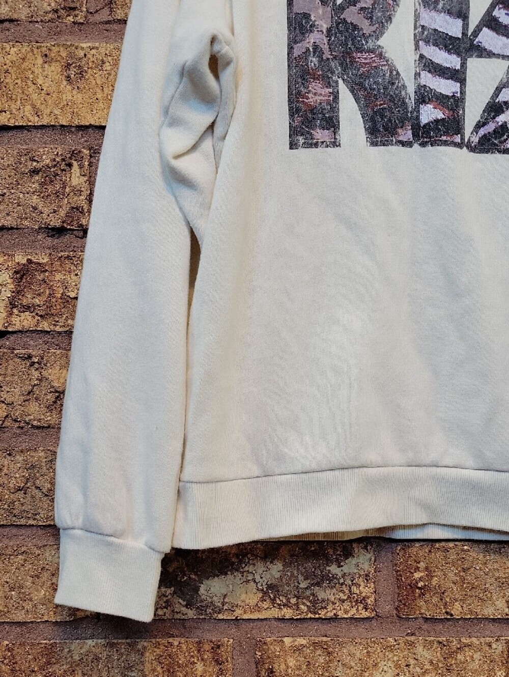 Kiss Graphic Sweatshirt Cotton Blend Casual Size Medium - Picture 4 of 9
